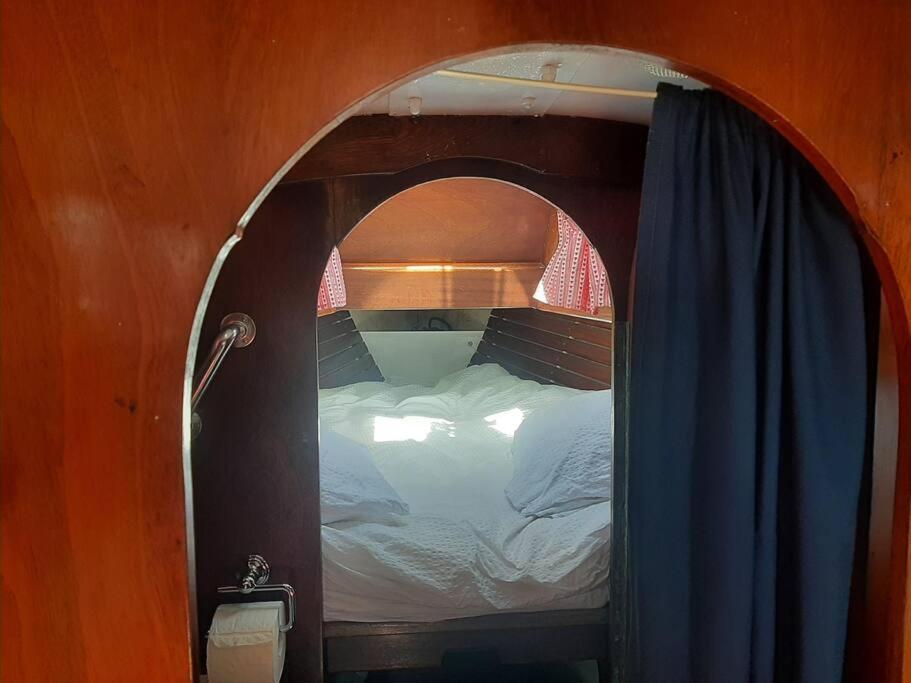 Cosy Sailingboat In Vlissingen Hotel Buitenkant foto